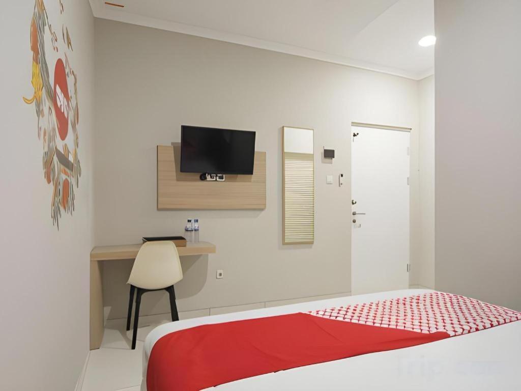 Urbanview Stay @H Jakal By Reddoorz Yogyakarta Bagian luar foto